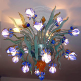 "Iris di Luce" plafonnier en verre de Murano  - 16 lumières - bleu - lumières allumées